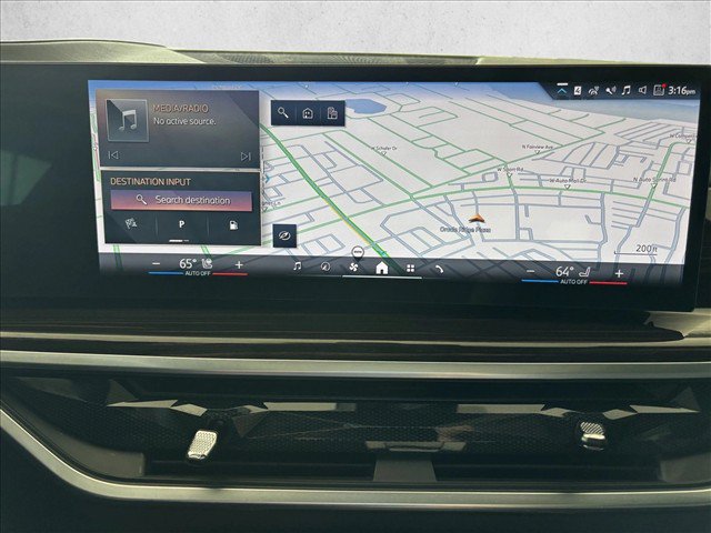 Used 2024 BMW X5 xDrive40i w/ M Sport Package AWD/4WD image 13