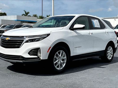 Certified 2024 Chevrolet Equinox LT image 2