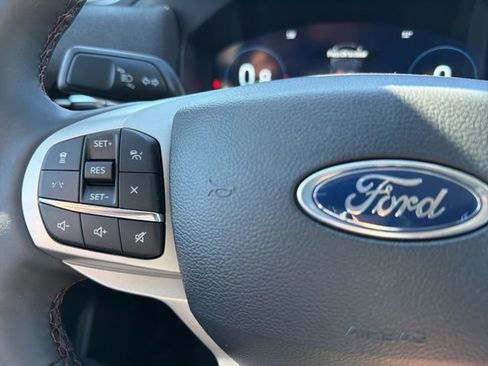 New 2026 Ford Explorer Active w/ Active Comfort Package AWD/4WD image 23