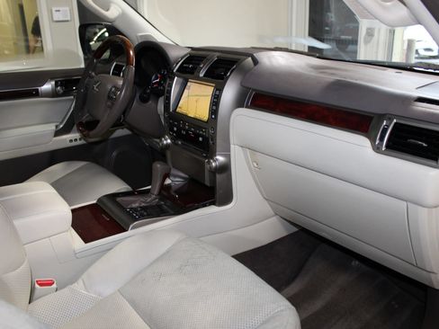 Used 2011 Lexus GX 460 w/ Comfort Plus Pkg AWD/4WD image 34