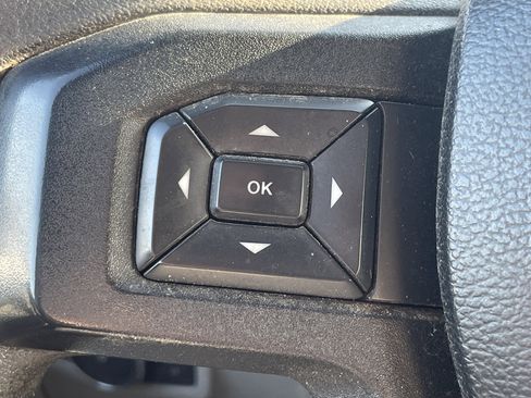 Used 2017 Ford F350 XL AWD/4WD image 3