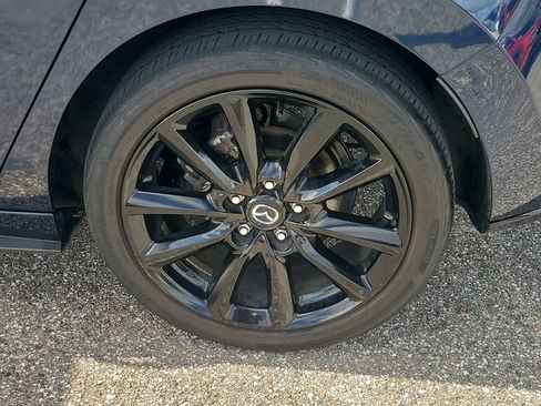 Used 2024 MAZDA MAZDA3 s FWD image 5