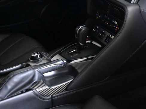 Used 2018 Nissan GT-R Premium w/ Premium Interior Package AWD/4WD image 19