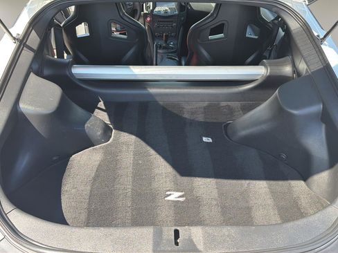 Used 2017 Nissan 370Z NISMO RWD image 31