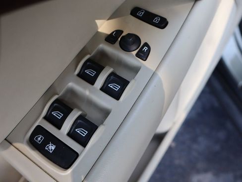 Used 2009 Volvo XC70 T6 image 27