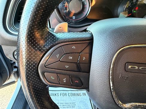 Used 2022 Dodge Challenger R/T image 18