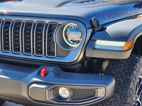 Used 2025 Jeep Wrangler Unlimited Rubicon image 16