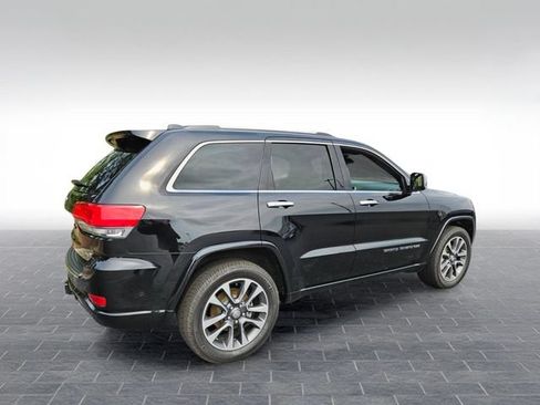 Used 2018 Jeep Grand Cherokee Overland AWD/4WD image 5