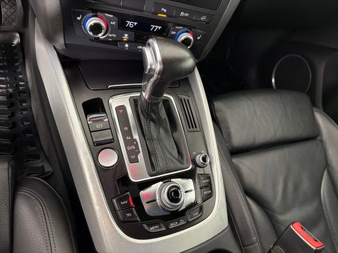 Used 2017 Audi Q5 2.0T Premium Plus w/ Technology Package image 19