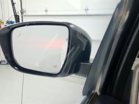 Used 2022 Nissan Frontier SV AWD/4WD image 12