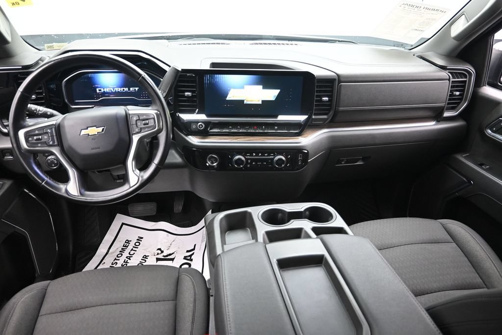 Used 2023 Chevrolet Silverado 1500 LT RWD image 14