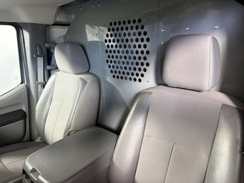 Used 2020 Nissan NV 2500 SV w/ Back Door Glass Package RWD image 17