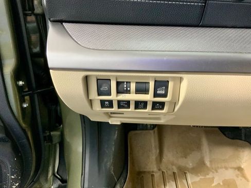 Used 2019 Subaru Outback 2.5i Premium image 19
