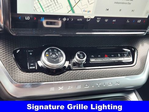 New 2026 Ford Expedition Platinum w/ Stealth Appearance Package AWD/4WD image 19