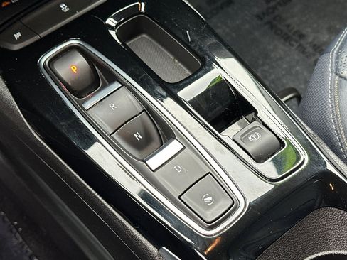 Used 2022 Chevrolet Bolt EUV LT w/ Convenience Package image 20