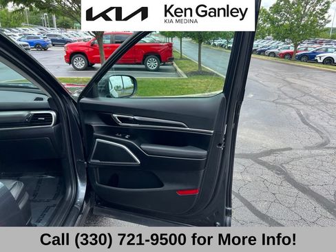 Certified 2024 Kia Telluride S w/ S Sunroof Package AWD/4WD image 61