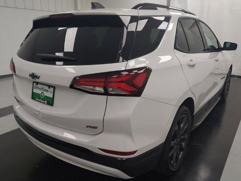Used 2024 Chevrolet Equinox RS FWD image 9