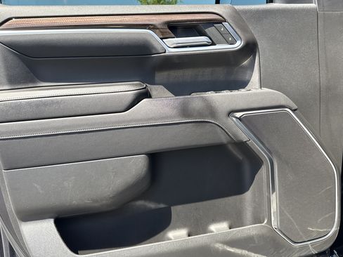 Used 2023 Chevrolet Silverado 1500 RST w/ Z71 Off-Road Package image 14