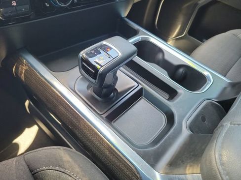 Used 2024 Chevrolet Silverado 1500 LT RWD image 5