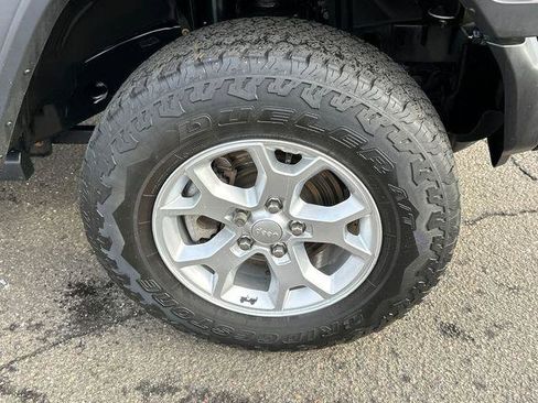 Certified 2021 Jeep Wrangler Sport AWD/4WD image 8
