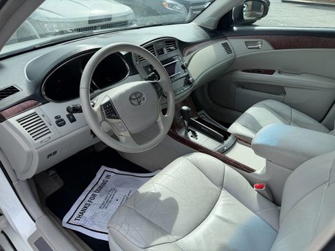 Used 2012 Toyota Avalon image 17