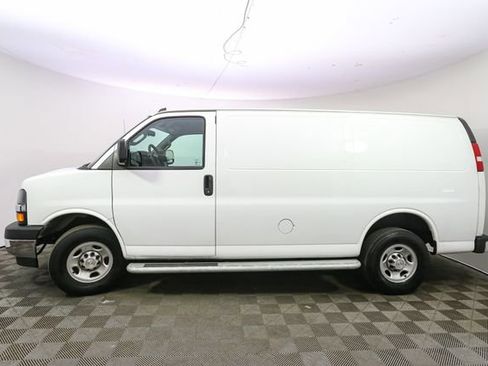 Used 2024 Chevrolet Express 2500 w/ Driver Convenience Package RWD image 6