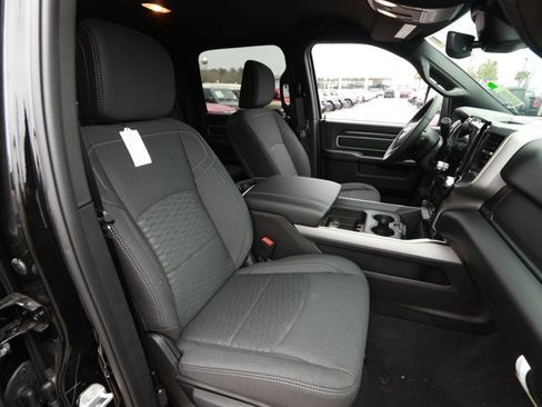 New 2026 RAM 2500 Big Horn AWD/4WD image 26