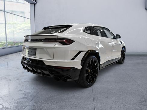 Used 2024 Lamborghini Urus S AWD/4WD image 6