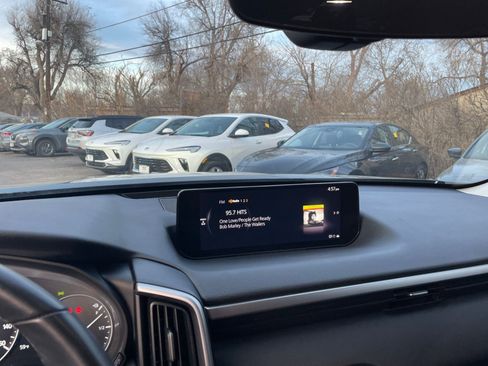 Used 2025 MAZDA CX-50 AWD 2.5 S w/ Select Package image 17