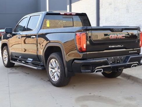 Used 2024 GMC Sierra 1500 Denali w/ Technology Package AWD/4WD image 3