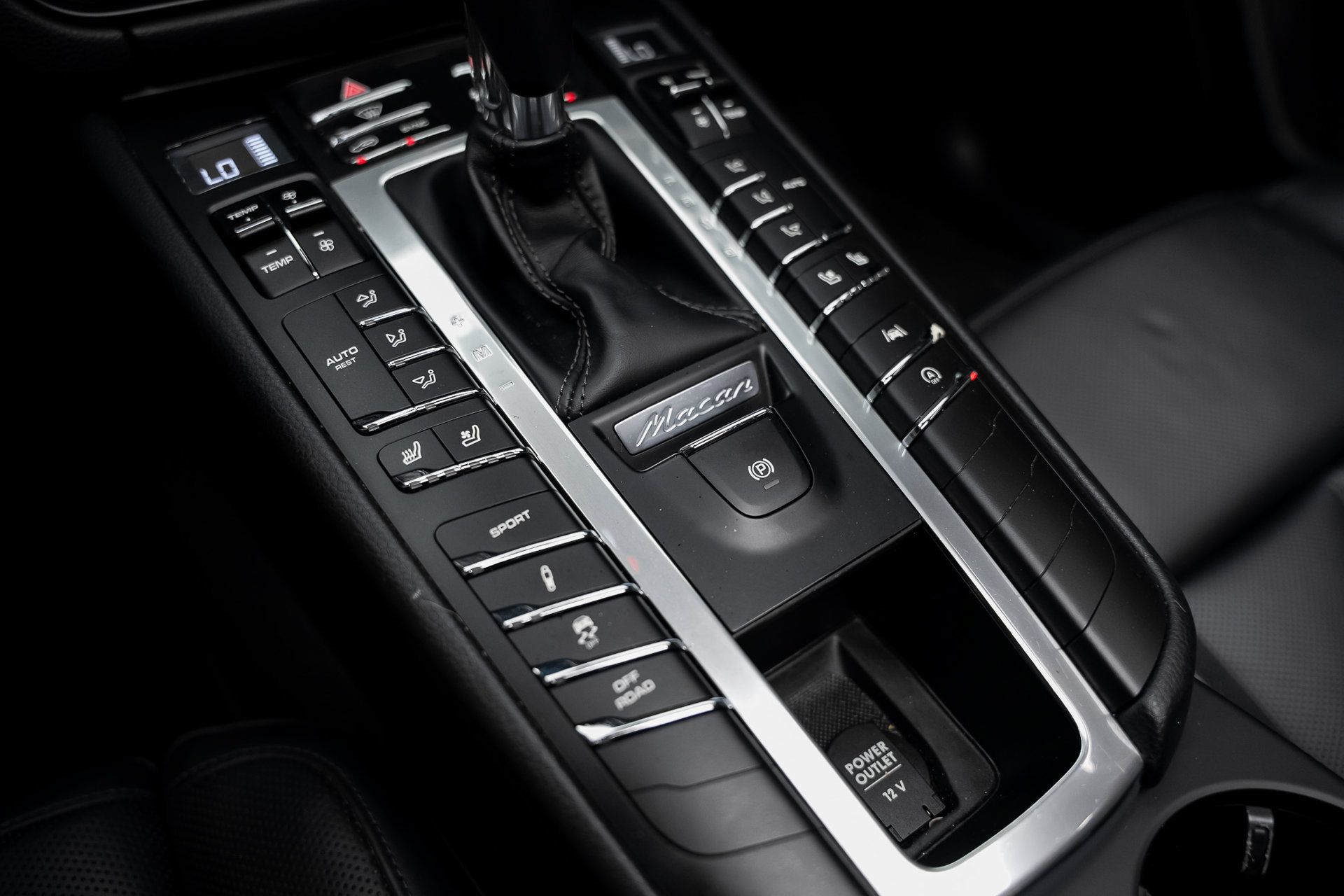 Used 2019 Porsche Macan AWD/4WD image 51