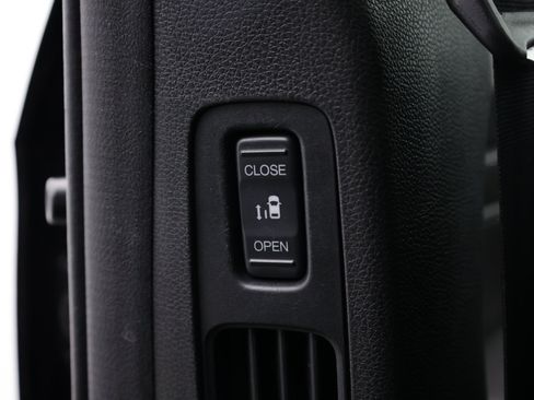 Used 2018 Honda Odyssey EX-L image 35