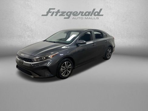 Used 2024 Kia Forte LXS FWD image 1