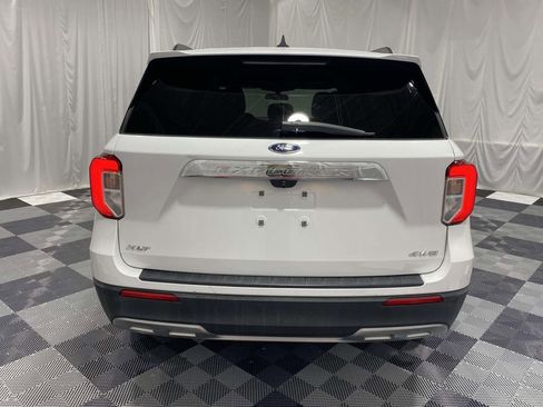 Used 2022 Ford Explorer XLT w/ Equipment Group 202A AWD/4WD image 3