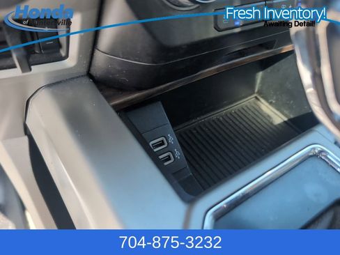 Used 2019 Ford F150 Lariat w/ Equipment Group 502A Luxury image 26