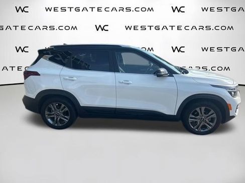 Used 2023 Kia Seltos S w/ Navigation Package FWD image 1