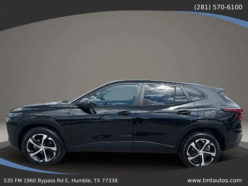 Used 2024 Chevrolet Trax RS w/ Driver Confidence Package FWD image 3