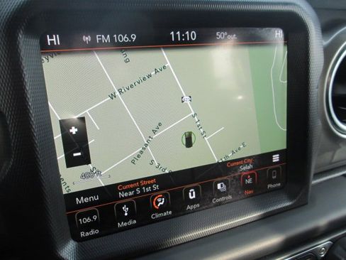 Used 2019 Jeep Wrangler Unlimited Sahara w/ Uconnect 4C Nav & Sound Group AWD/4WD image 18