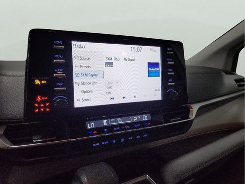 Used 2023 Toyota Sienna LE image 16