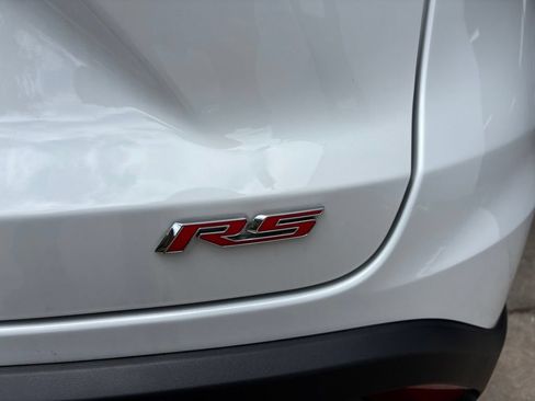 Used 2025 Chevrolet Trax RS FWD image 11