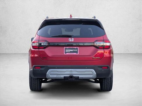 New 2025 Honda Pilot TrailSport image 8