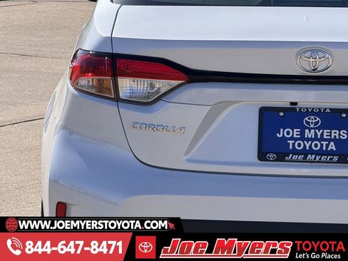 Certified 2026 Toyota Corolla LE image 10
