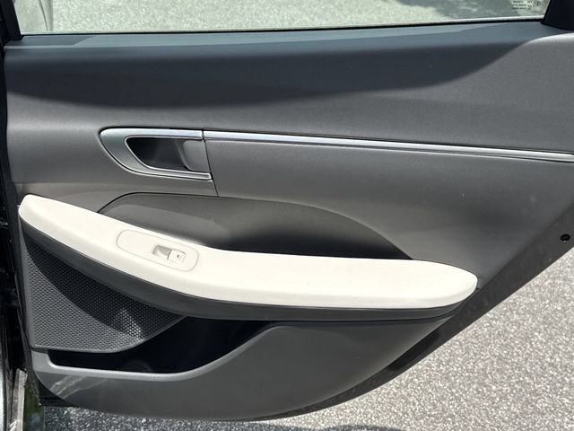New 2026 Hyundai Sonata SEL FWD image 18