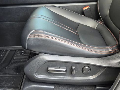 Used 2025 Honda Pilot TrailSport image 13