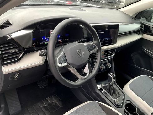 Used 2025 Volkswagen Taos S AWD/4WD image 8