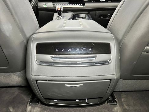 Used 2023 Cadillac Escalade Sport w/ LPO, ONYX Package AWD/4WD image 28