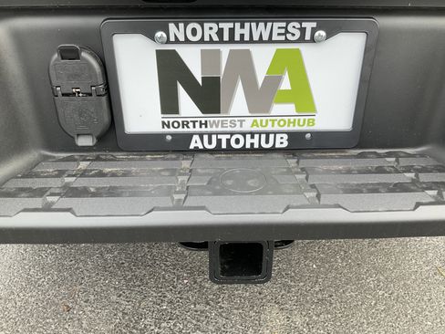 Used 2026 Nissan Frontier PRO-4X w/ Pro-4x Convenience Package image 46