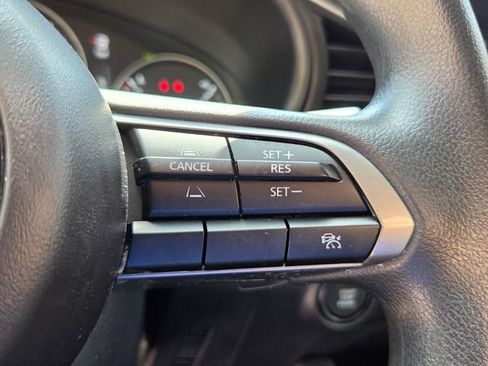 Used 2025 MAZDA MAZDA3 s FWD image 23