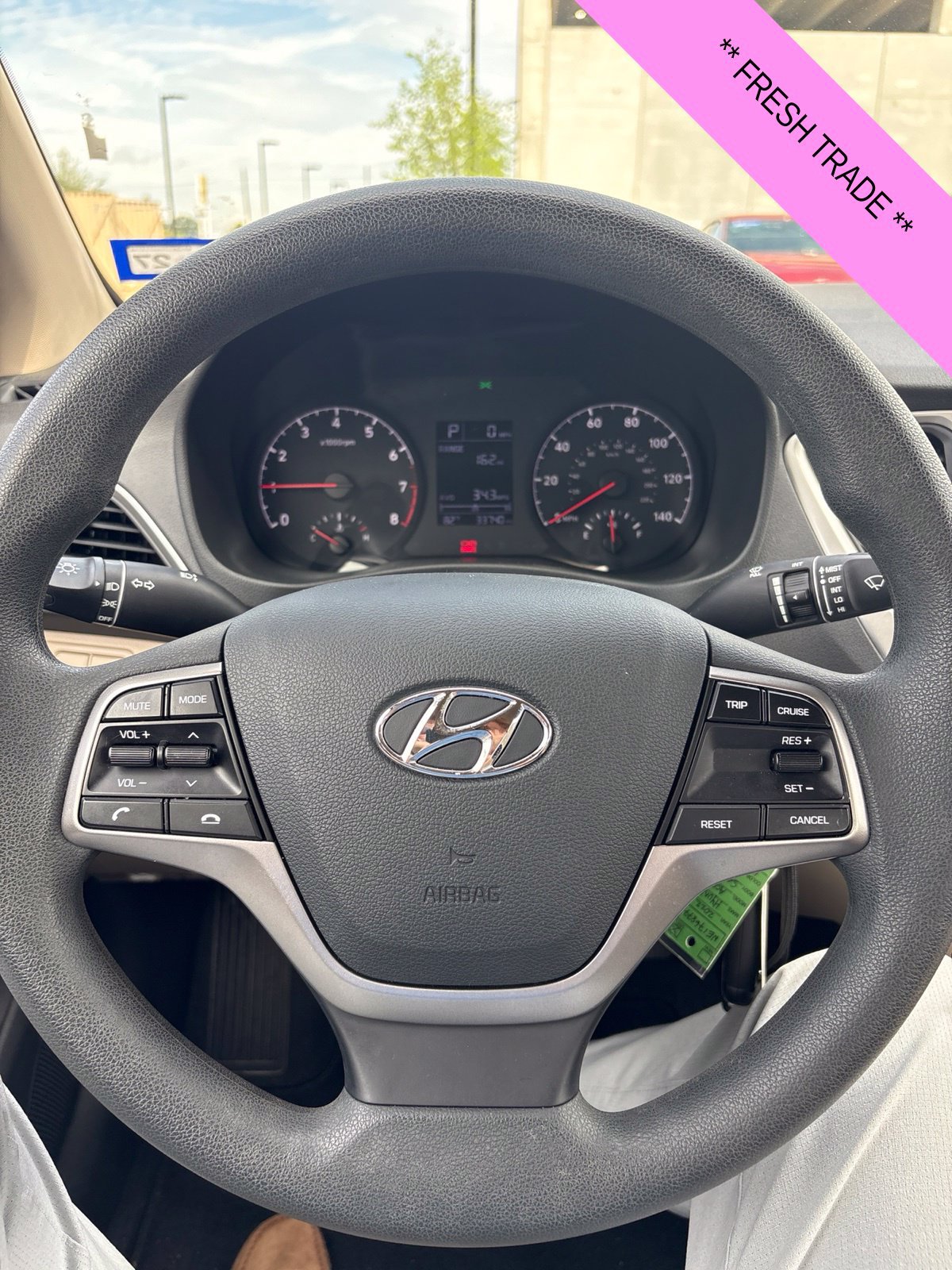 Used 2022 Hyundai Accent SE FWD image 8
