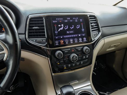 Used 2020 Jeep Grand Cherokee Limited w/ Luxury Group II RWD image 27